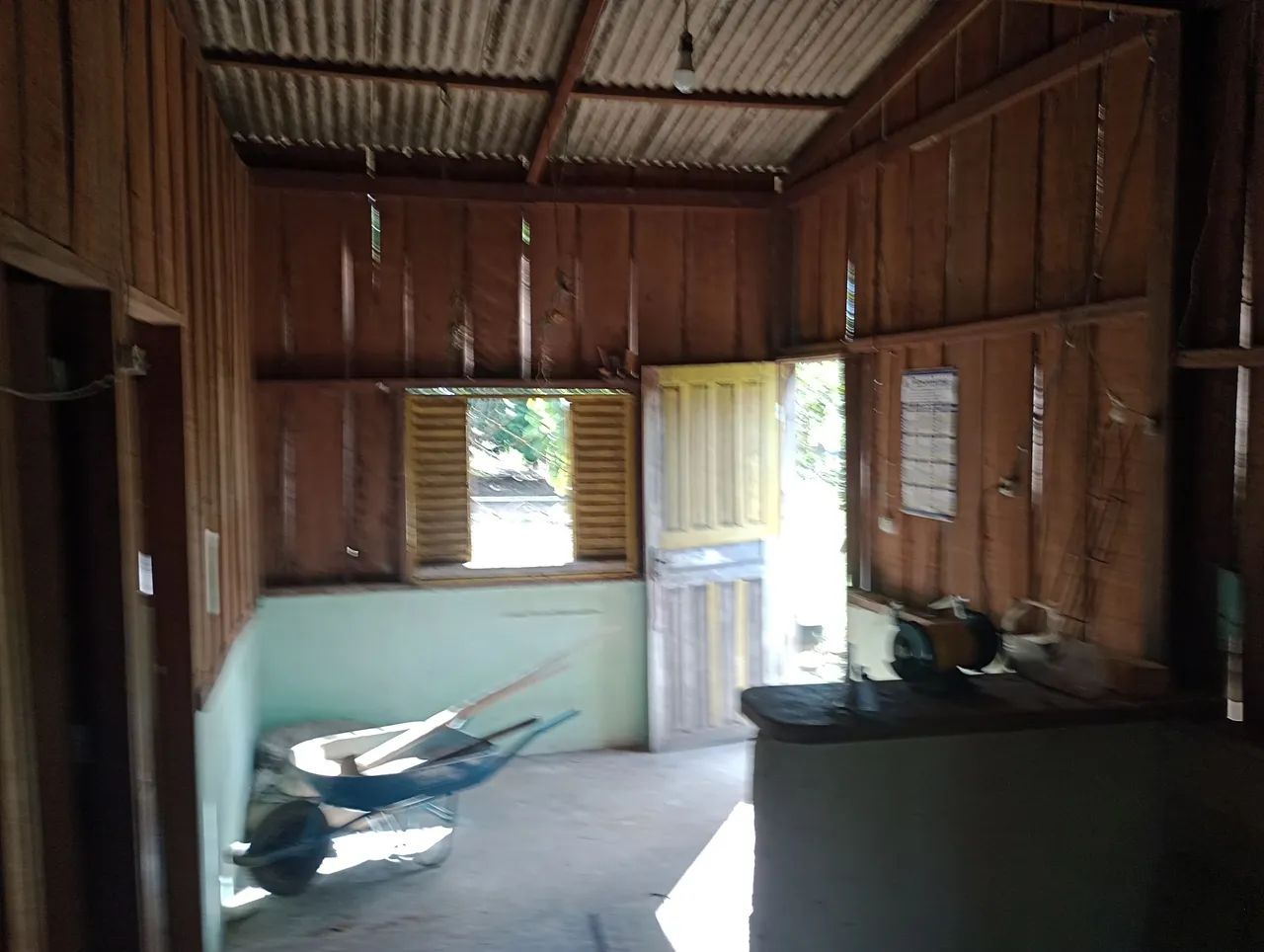 Vende se casa de madeira * - Foto 5