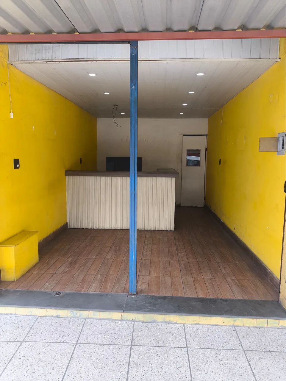 Excelente Loja Comercial para Alugar na Rua Rio da Prata - Bangu - Foto 2
