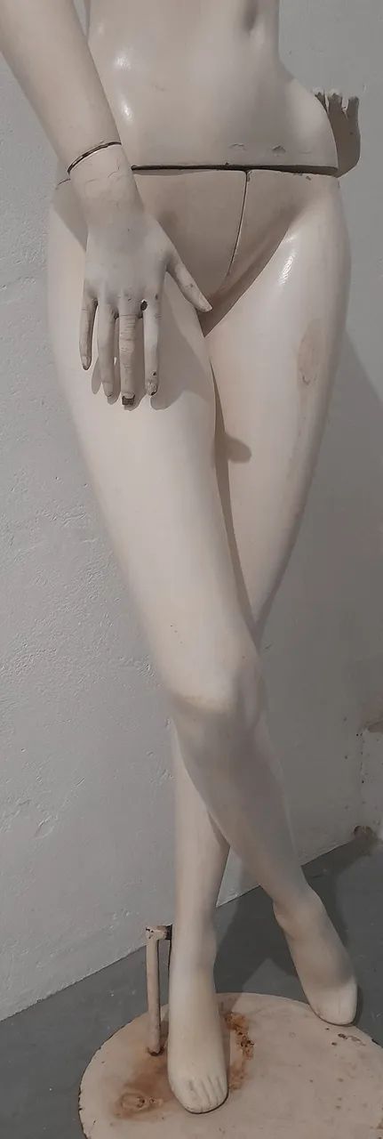 Manequim feminino desmontável - Foto 2