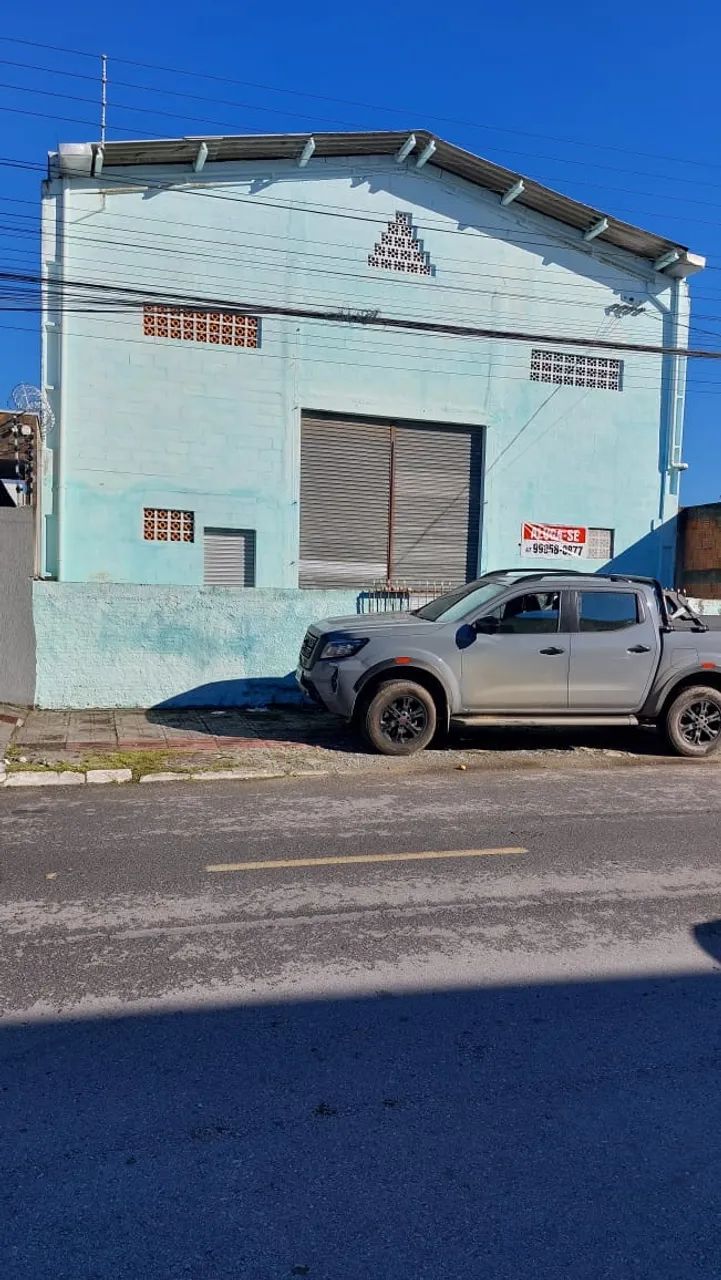 Galpão com Mesanino 