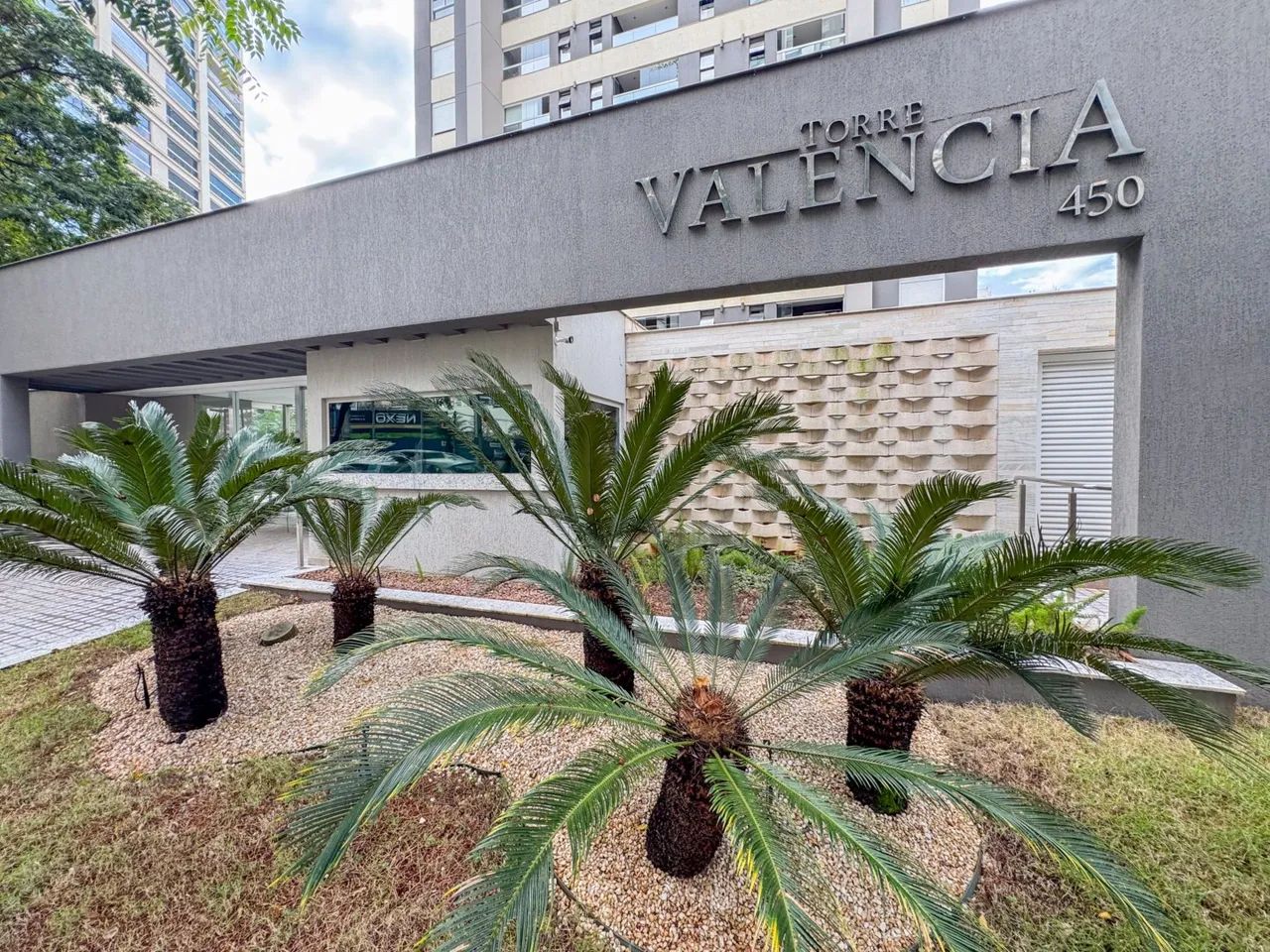 Apartamento para alugar no Edifício Torre Valência, Gleba Palhano