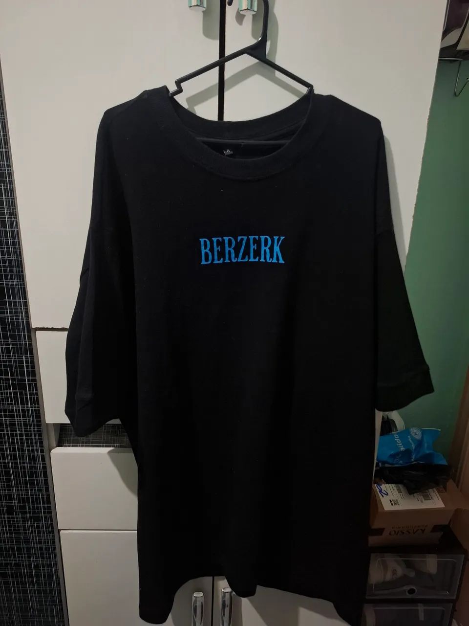 camiseta berzerk preta 