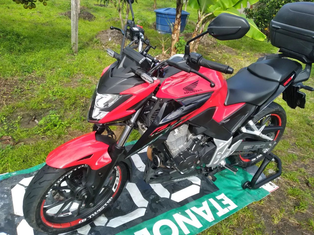 Twisterf 300 ABS - Foto 5