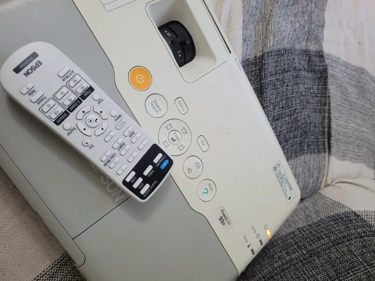 Projetor Epson power lite 93+ - Foto 2