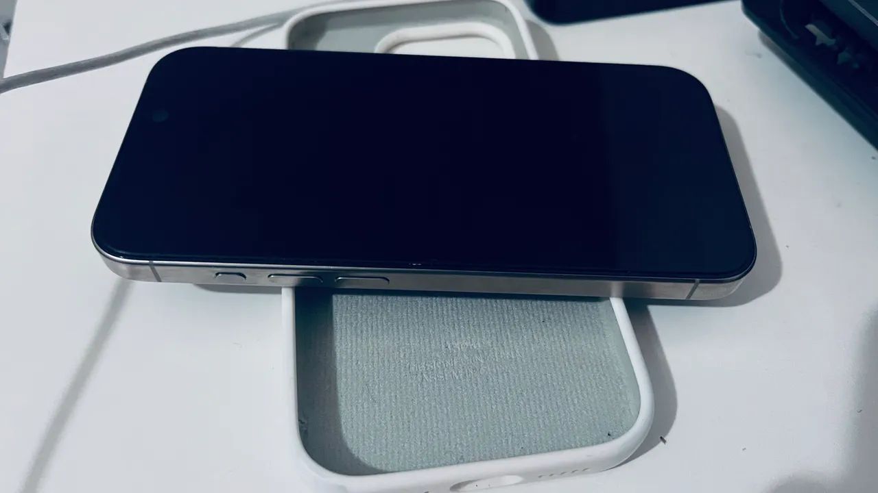 iPhone 15 Pro  - Foto 3