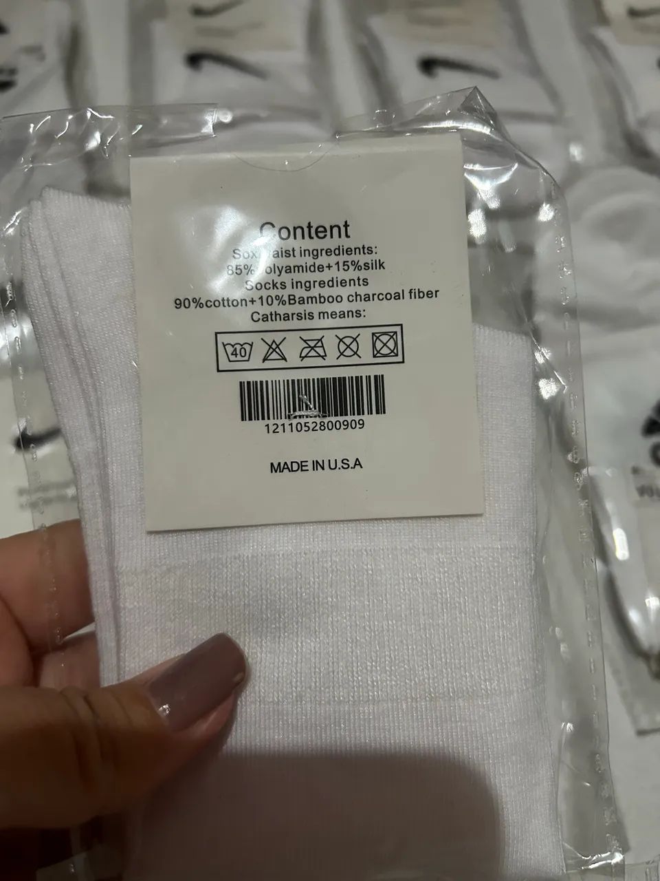 Kit com 10 pares de meias brancas cano médio 