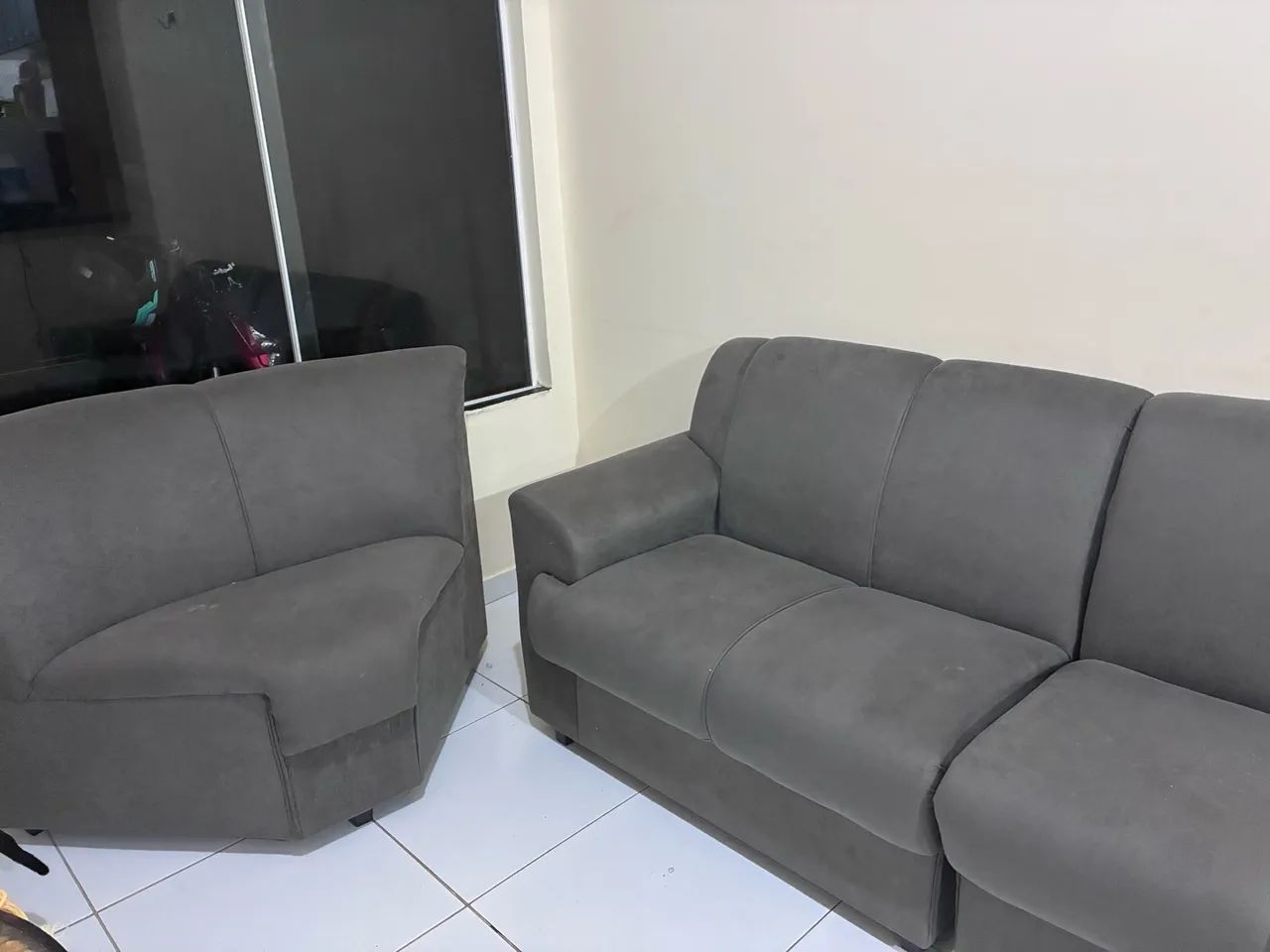 SOFÁ DUAS FORMAS DE DEIXAR NA SALA  - Foto 3