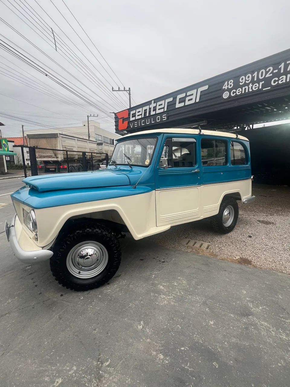 Ford Willys Rural 4X2 1975