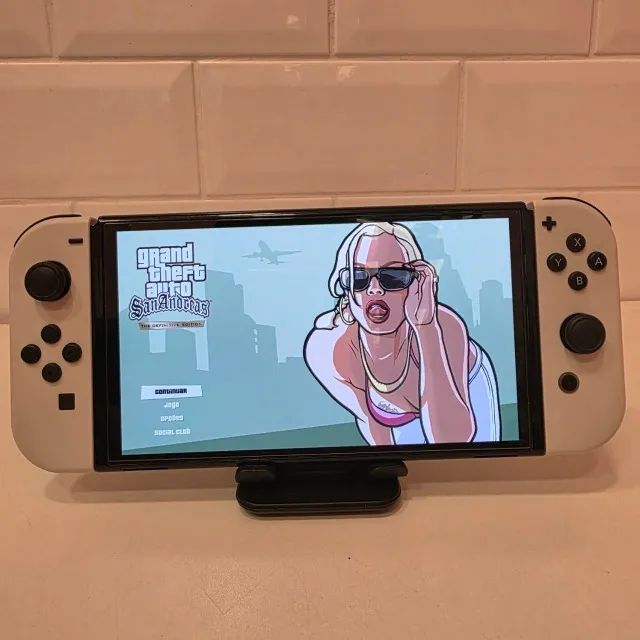 Nintendo Switch Oled - 64Gb - Case