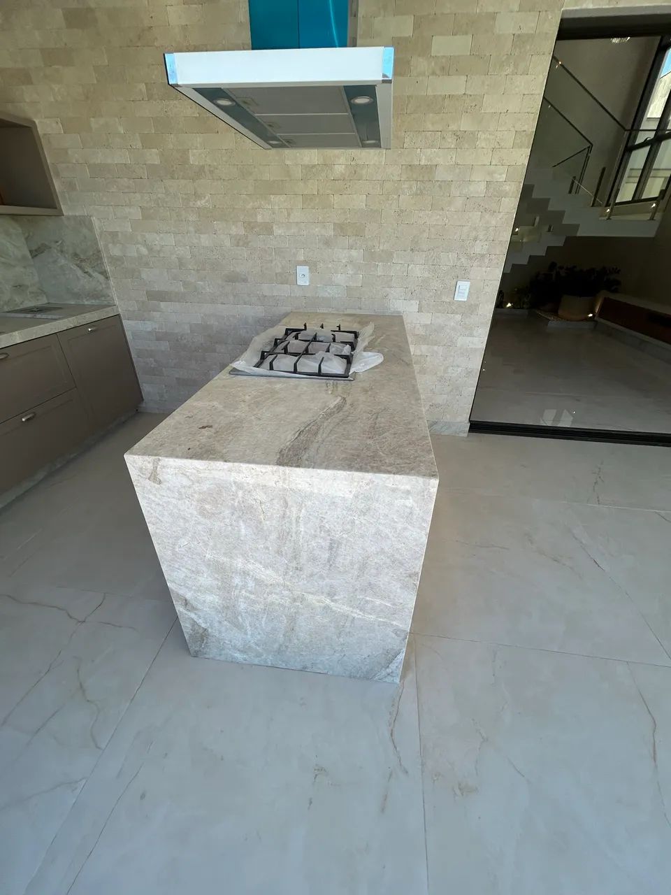 Bancada e Ilhas em granito e quartzito  - Foto 2