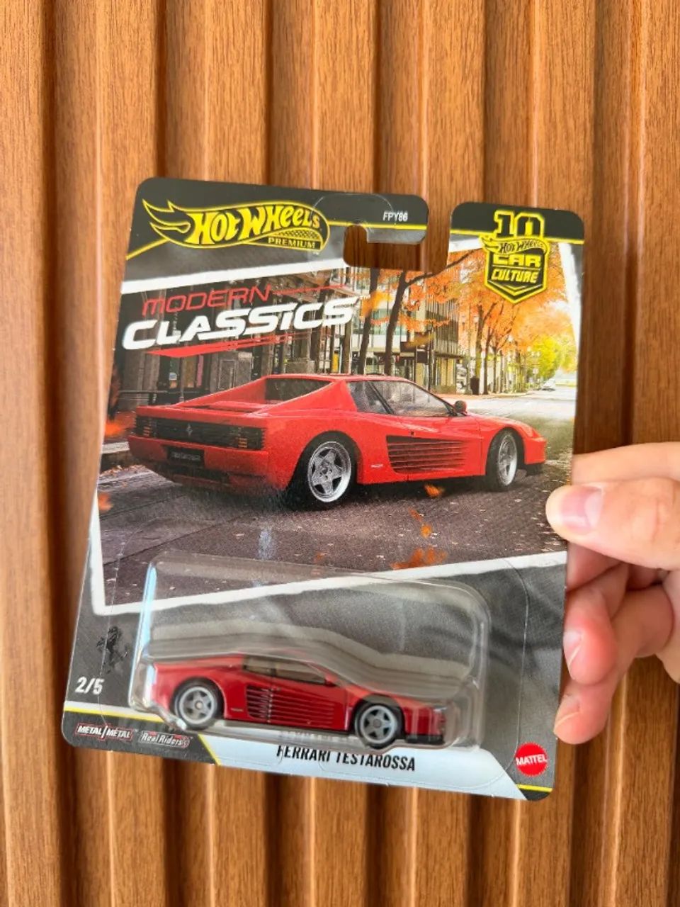 Hot Wheels Ferrari Testarossa Premium - Modern Classics - Car