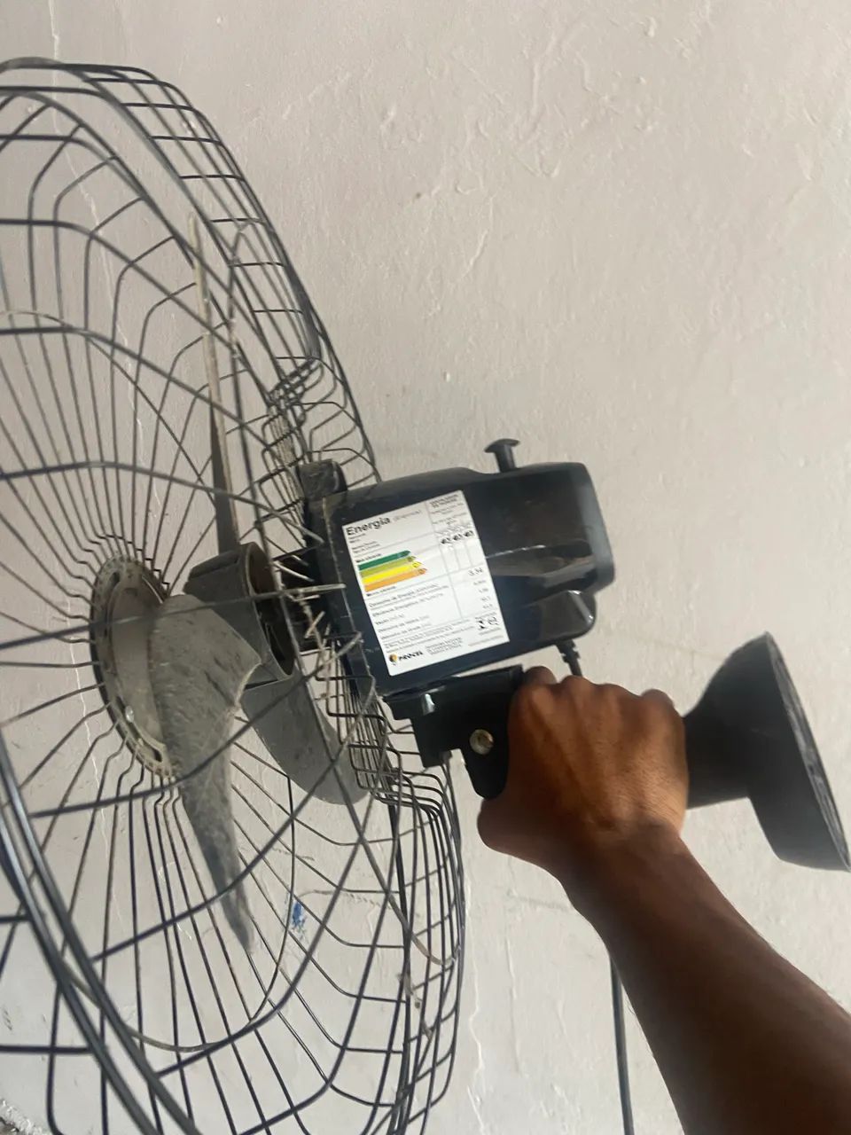 Ventilador de parede e ventilador de pescoço  - Foto 3