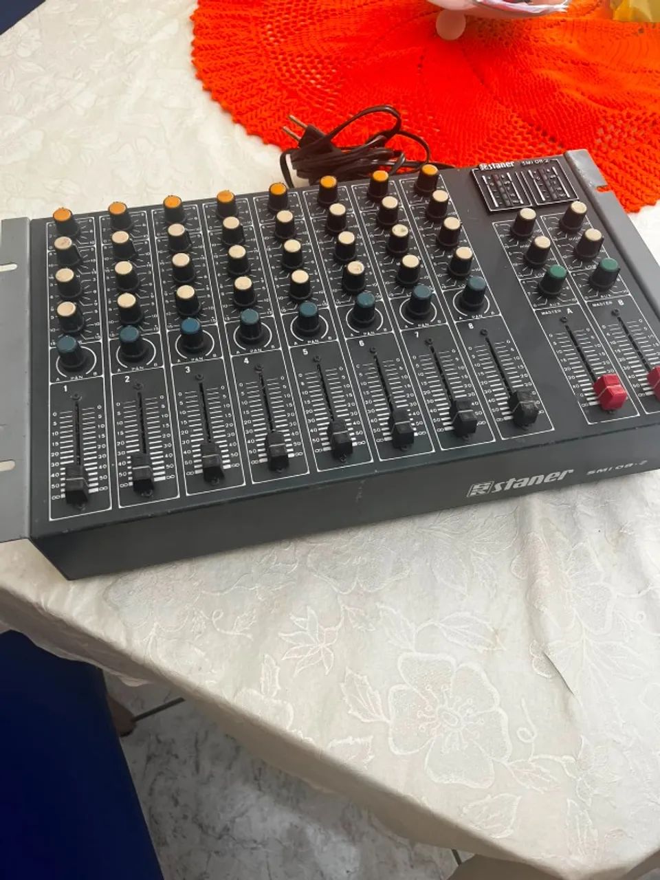 Mesa De Som Staner Smi 8 canais