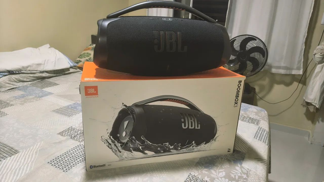 JBL boombox 3 