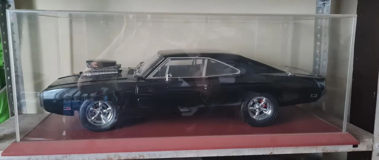 Carro de colecionador miniatura 