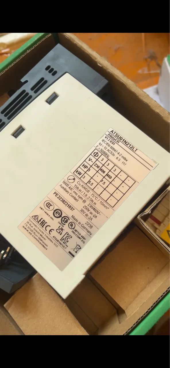 Soft Starter Schneider Altistart 01 ATSU01N212LT - Novo na Caixa