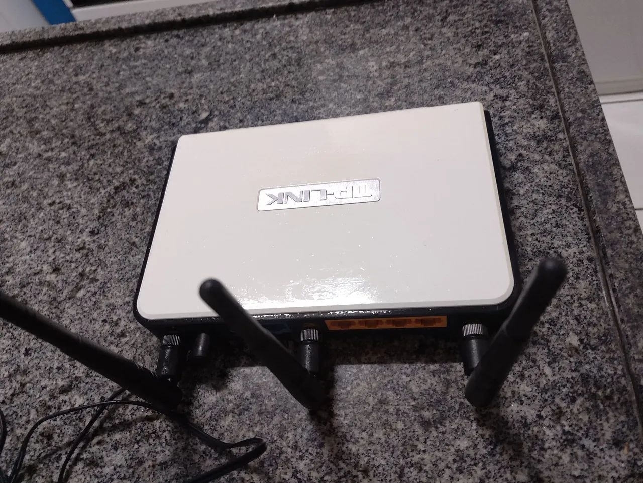 Roteador Wi-Fi Três antenas ótimo estado  - Foto 3