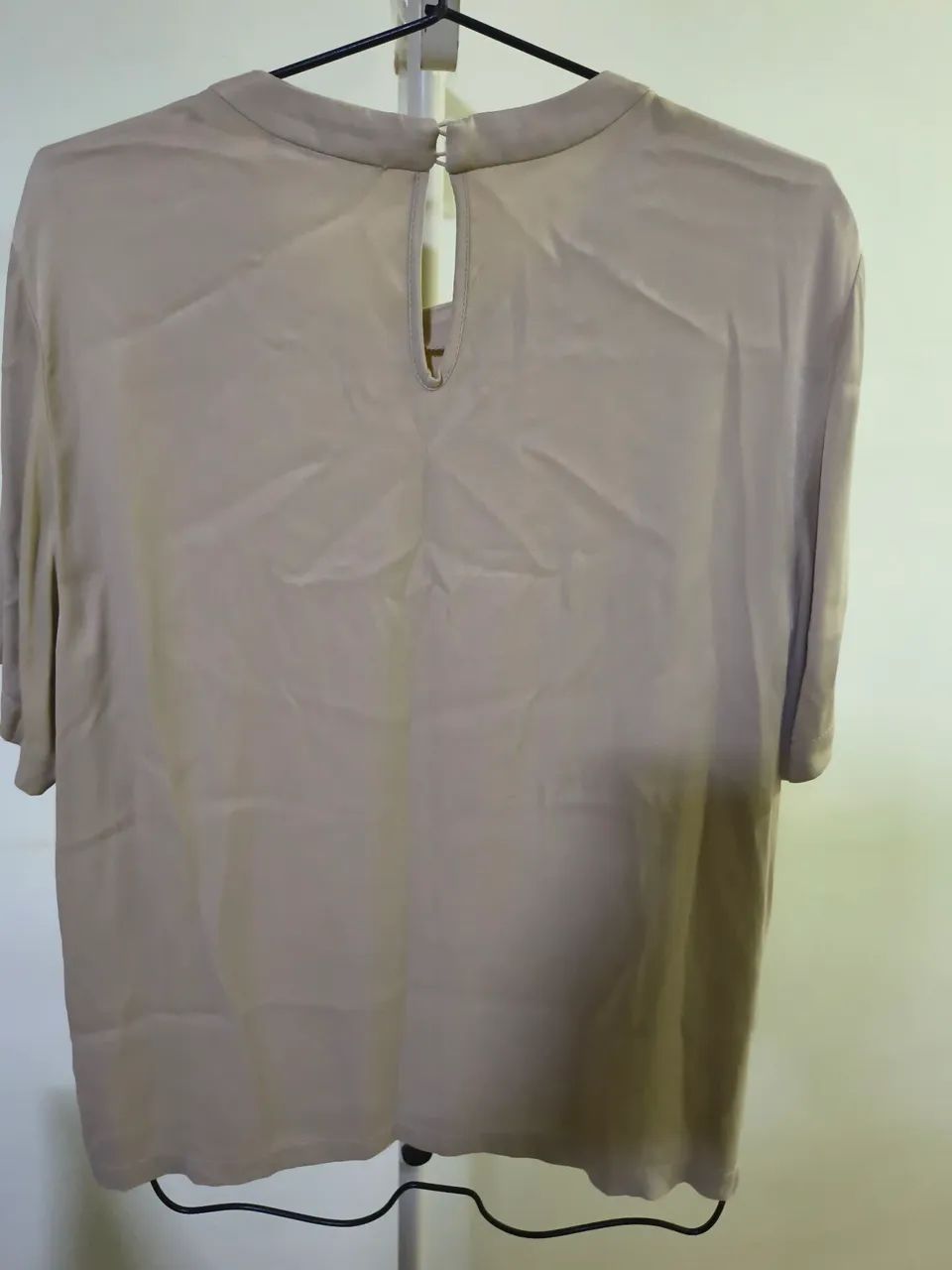Blusa Iorane Feminina Bege  - Foto 4