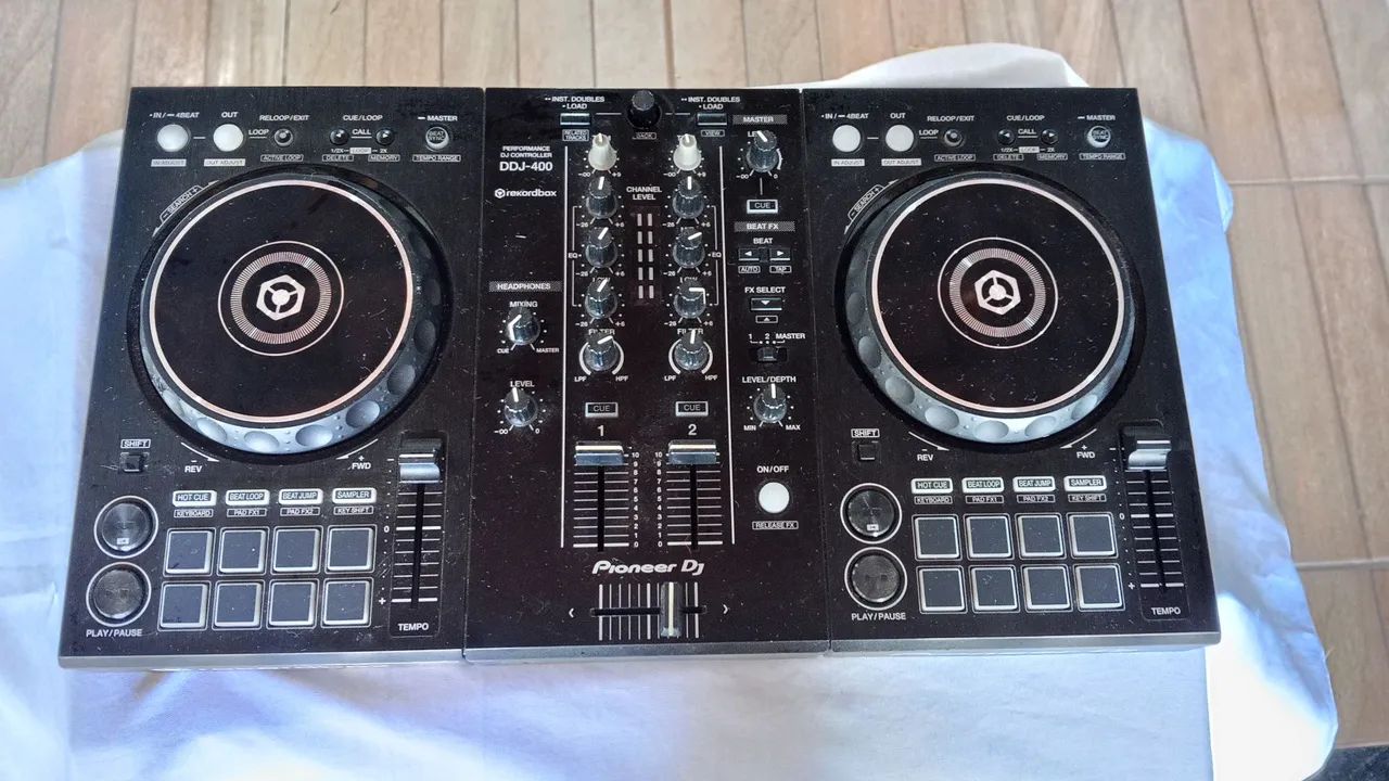 Controladora DJ PIONNER DDJ-400 - Foto 5