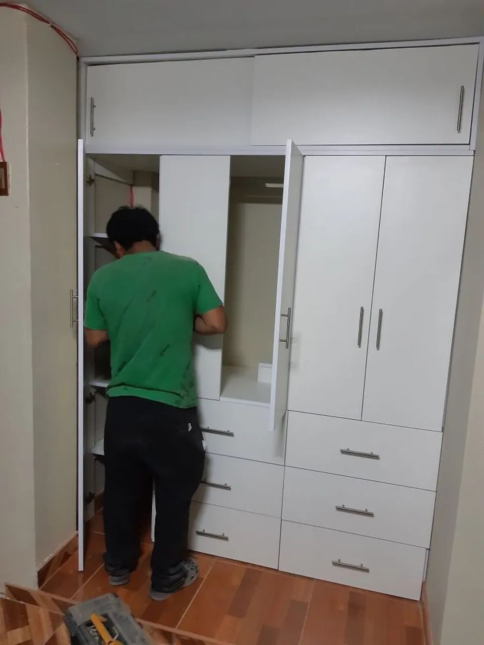 Montador de Móveis Profissional - Rápido, Limpo e Sem Complicação!