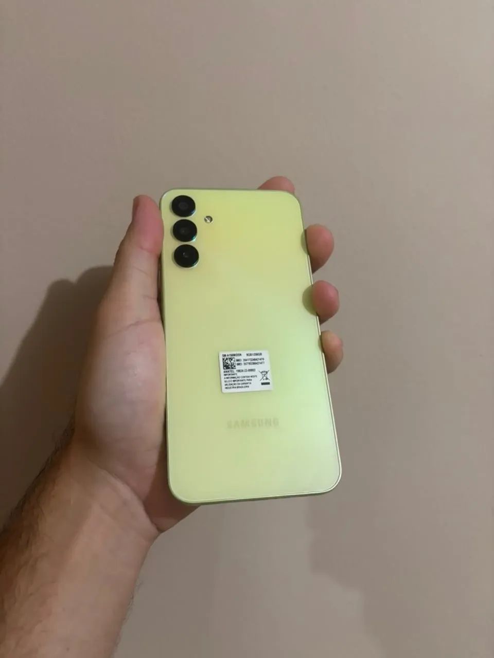 A15 256g
