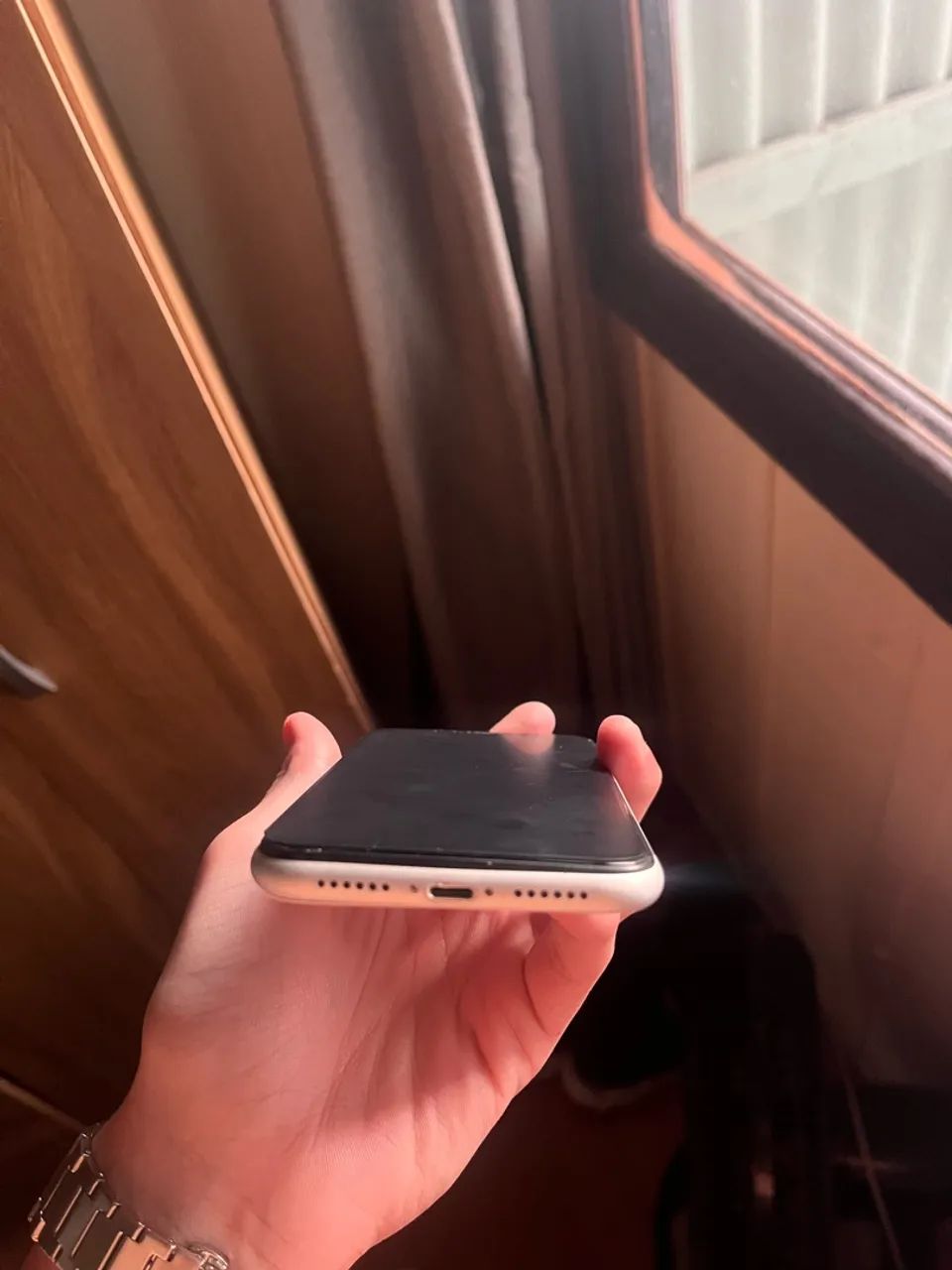 vendo iphone xr com traseira quebrada, preço negociável! - Foto 3