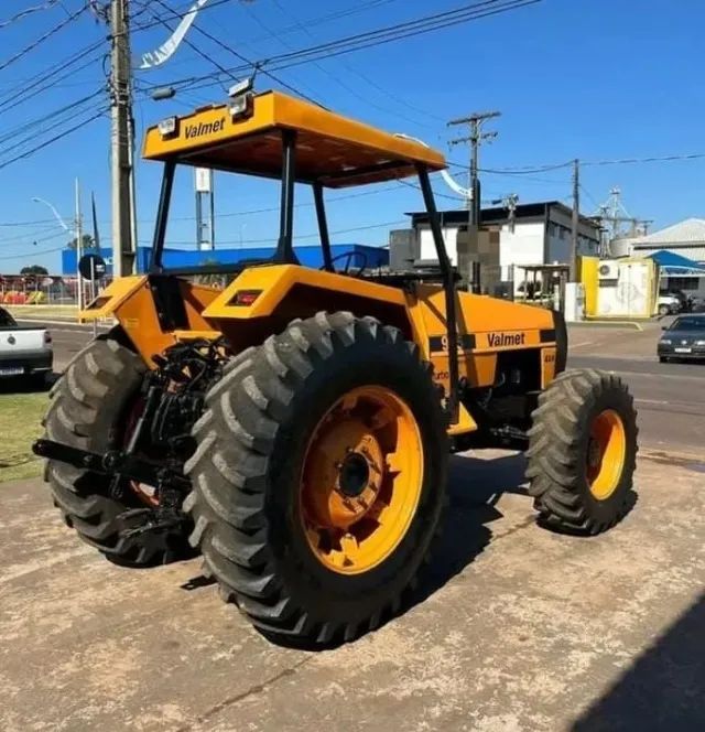 TRATOR VALMET - Foto 2