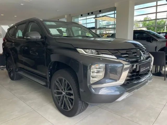 Mitsubishi Pajero 2025