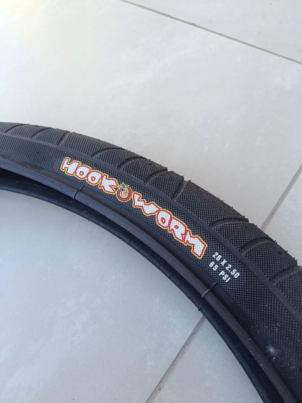 Pneu Maxxis Hookworm Aro 26  - Foto 2