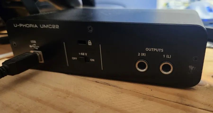  Behringer U-PHORIA UMC22  - Foto 2