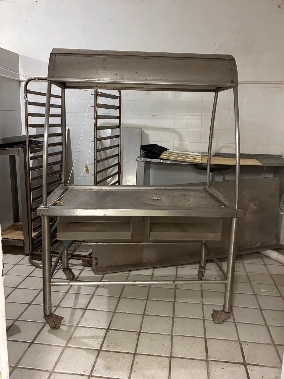 Promoção carro de inox grande 
