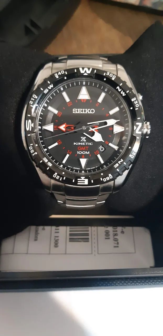 Seiko Prospex Kinetic GMT modelo SUN049P1. - Foto 2