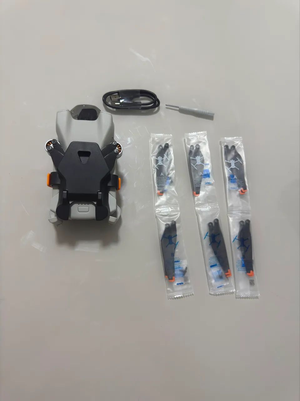 Drone DJI Mini 3 Fly More Combo com controle DJI RC - Foto 2