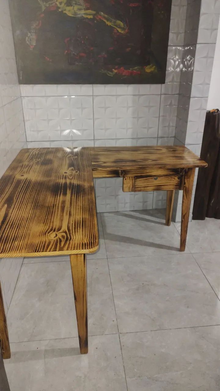 Escrivaninha em madeira de pinos. - Foto 4