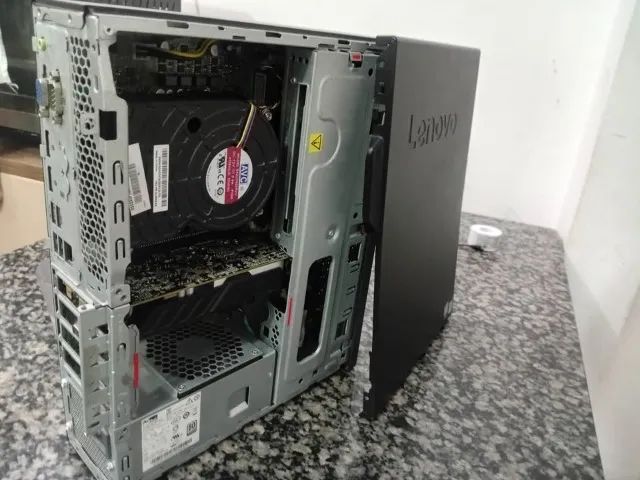 PC Desktop Lenovo (sem processador e sem HD/SSD) - Foto 2