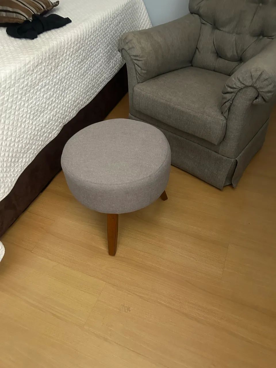 Poltrona de balanço com puf  - Foto 4