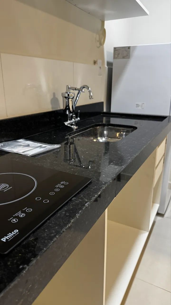 Kitnet mobiliada e sem custo extra - Foto 4