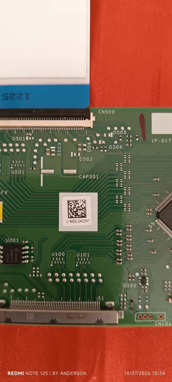 Vendo placa para TV LG 60 polegadas modelo 60UM7270PSA.<br>Acompanha dois cabos FLEX. - Foto 3