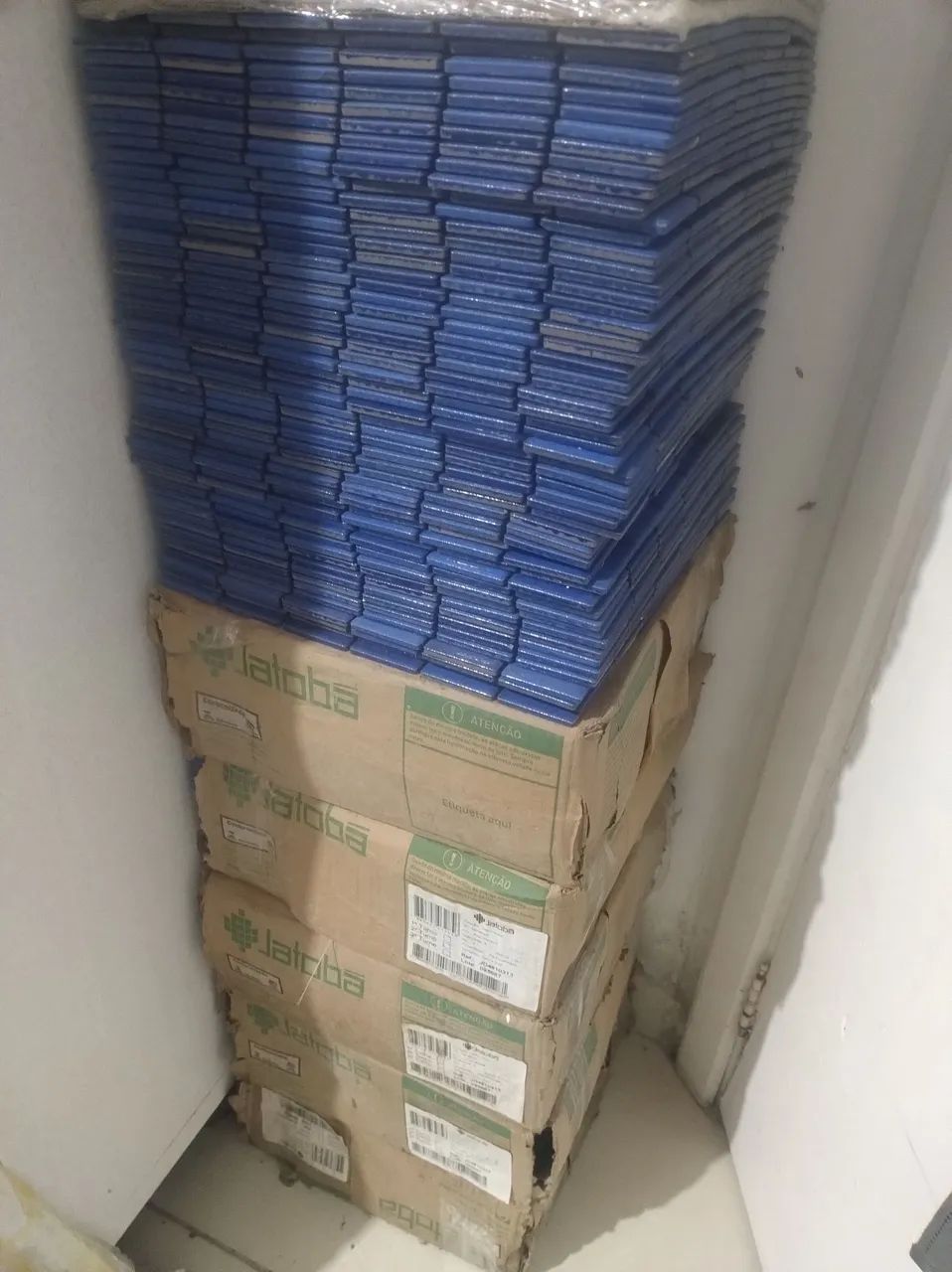 Pastilha Jatobá Azul Viscaya  - Foto 4