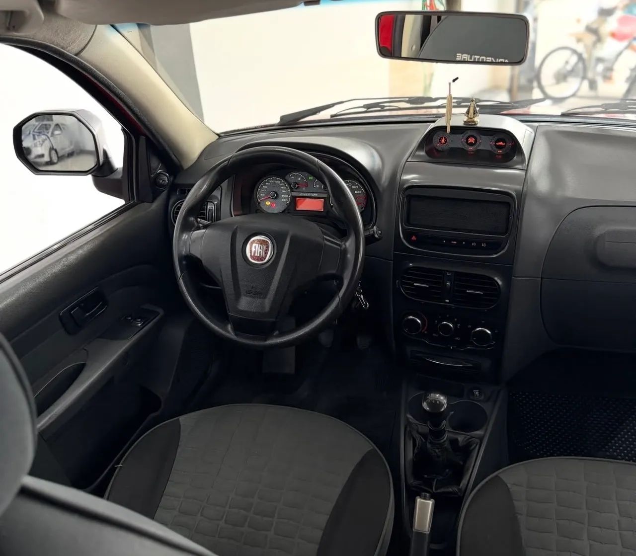 Fiat Strada Adventure1.8/ 1.8 Locker Flex CD 2013 - Foto 4