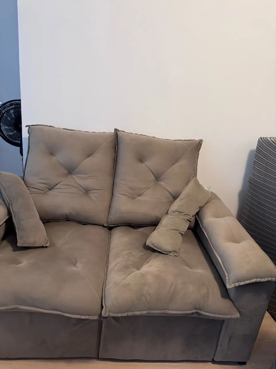 Vendo sofá semi novo - Foto 2