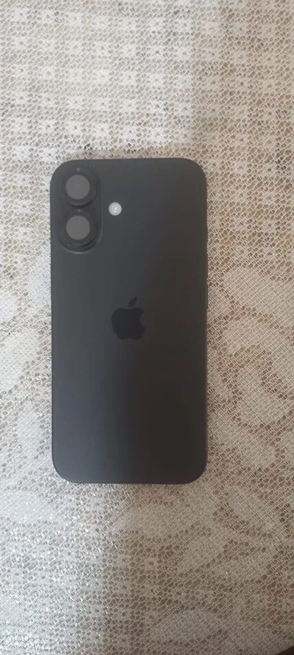 iPhone 16
