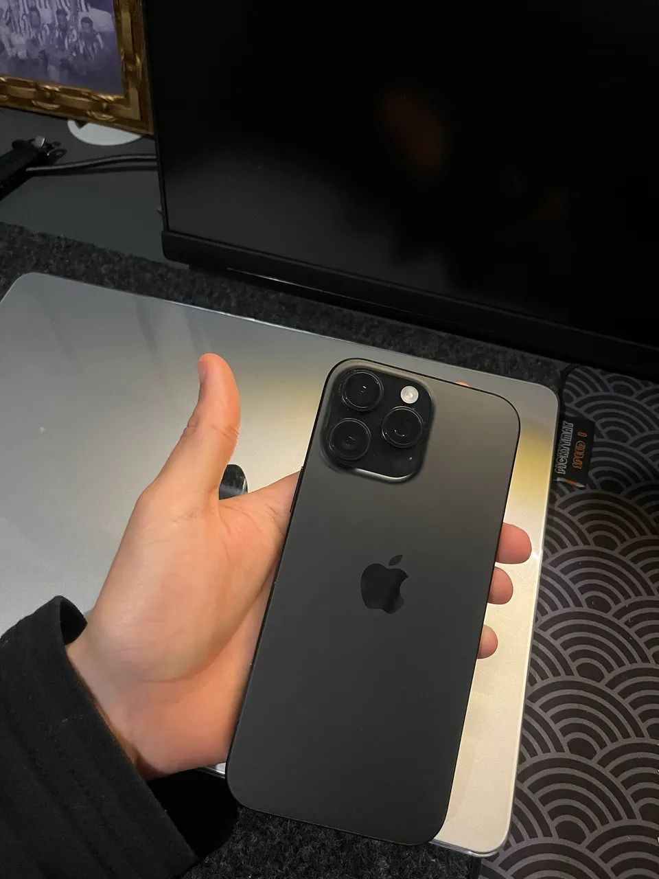 Iphone 16 pro max - Foto 4