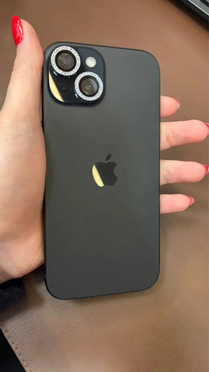 iPhone 15 - 128GB - 99% saúde de bateria  - Foto 2