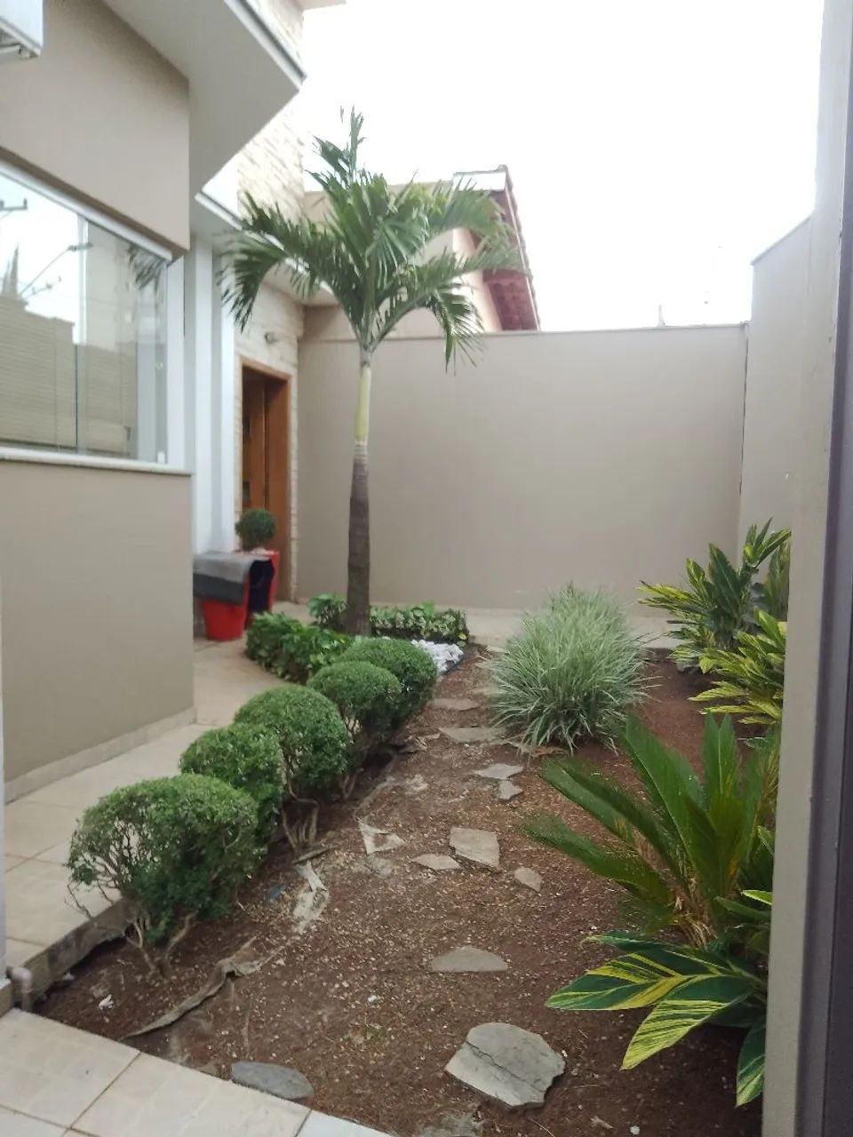 Jardineiro c/ experiência 