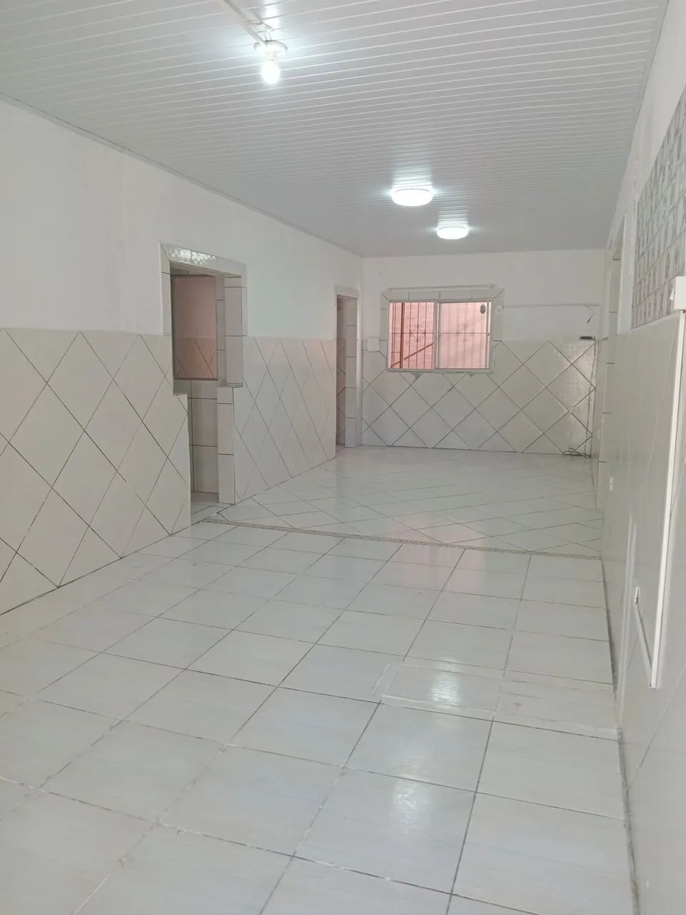 Casa dúplex bastante agradável, com ampla área interna e externa em Carne de Vaca! - Foto 4