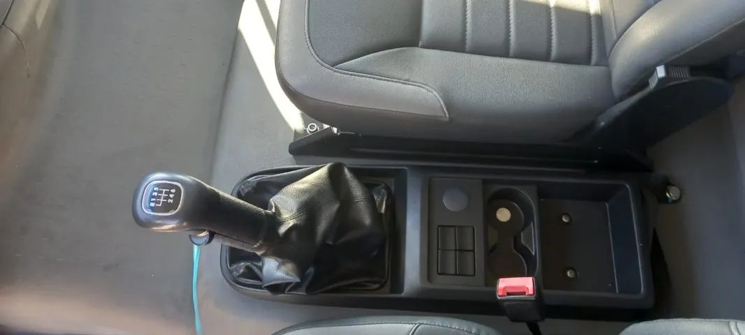 Vw 14190 Robust ano 2021 baú alumínio plataforma elevatória - Foto 5