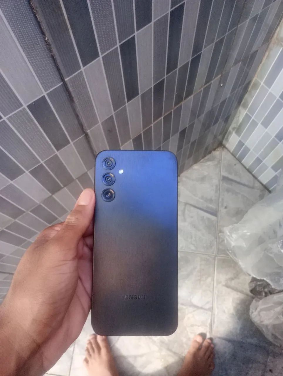 Samsung Galaxy a14 5g, Tela quebrada, se arrumar funciona perfeitamente. - Foto 2