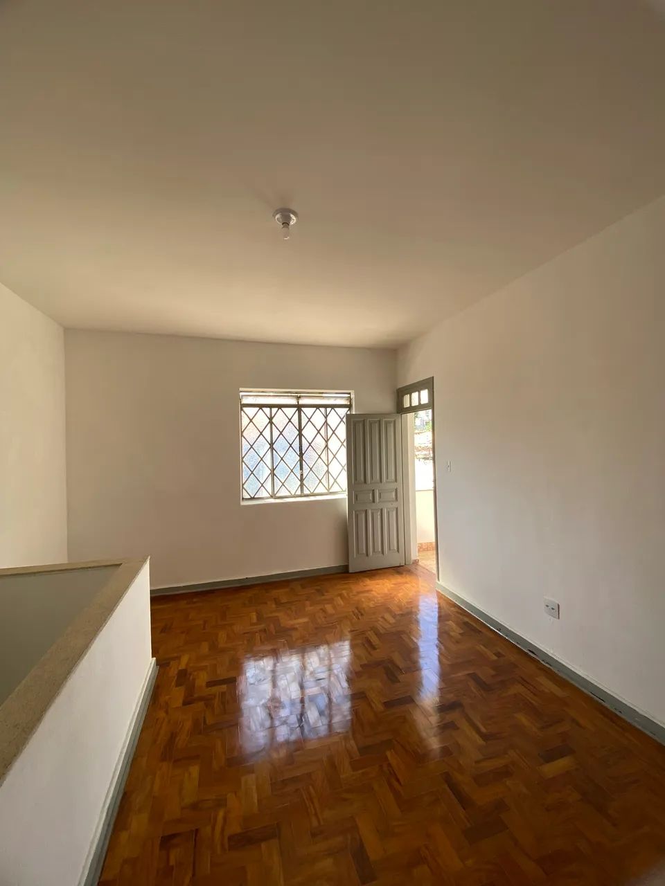 Casa 2 quartos pav superior centro Sorocaba 