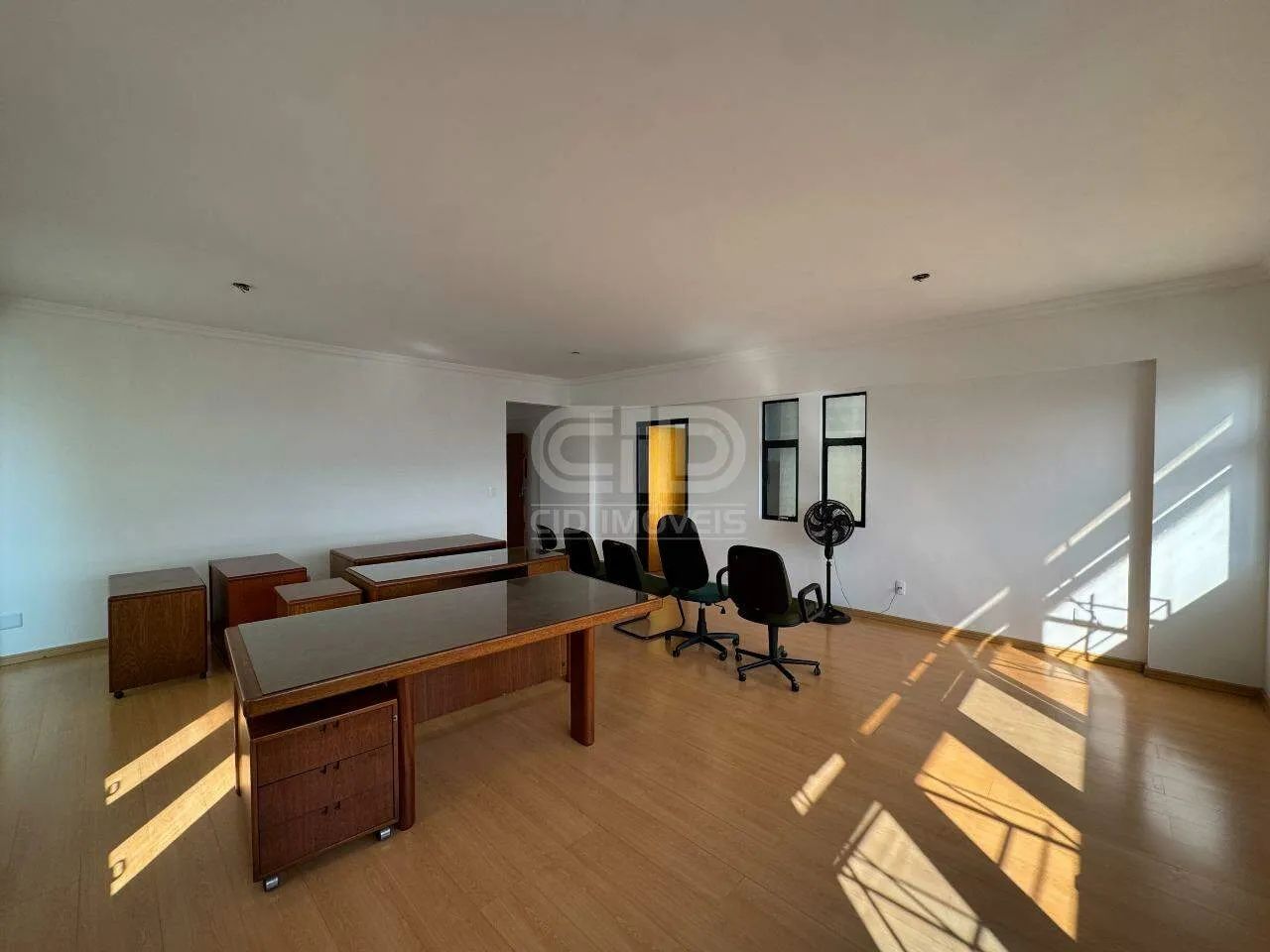 Sala Comercial com 79m² no Ed. Centro Empresarial de Várzea Grande - Foto 4
